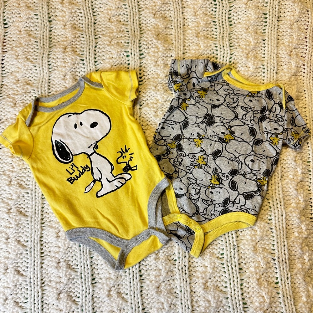 Snoopy Peanuts Onesie - Picture 3 of 5